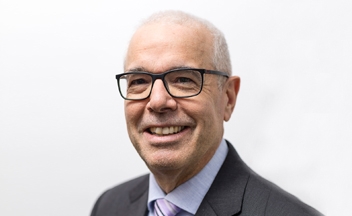 Portrait photo of Mathieu Lamy