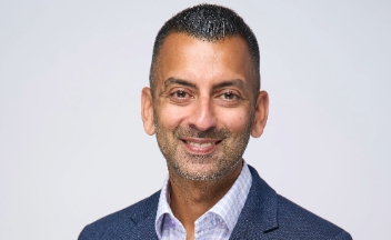 Portrait image of Karim Hirji