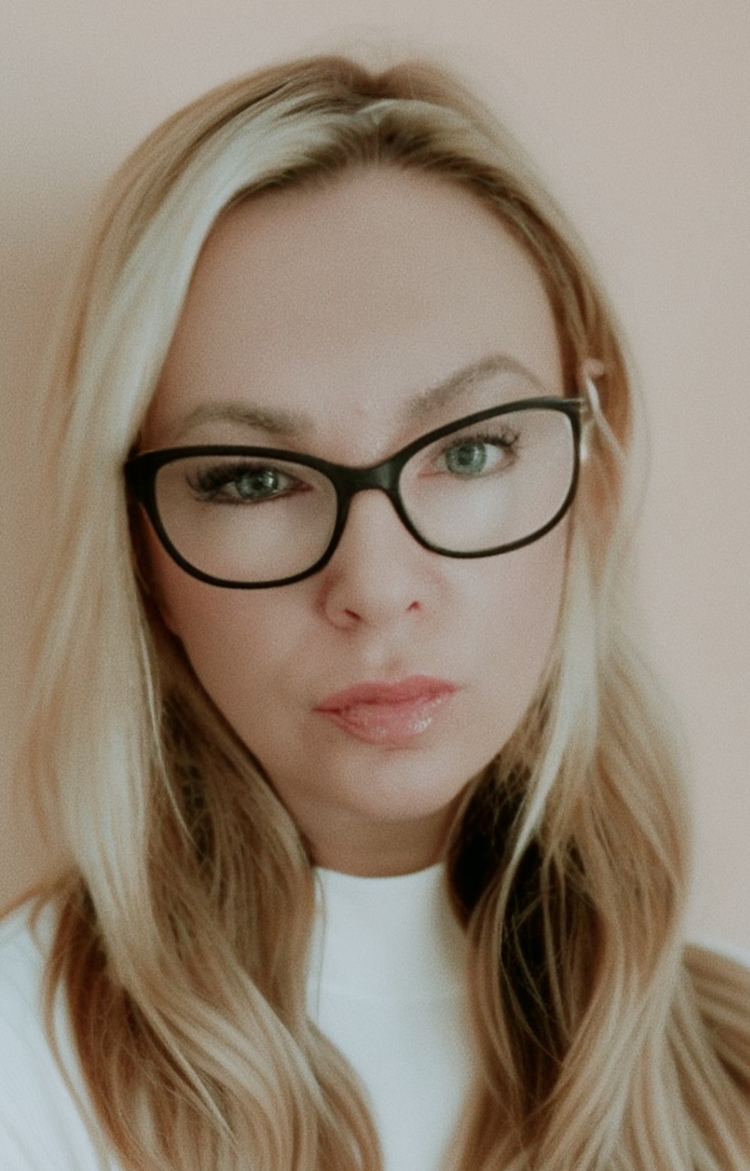 Laura Fox