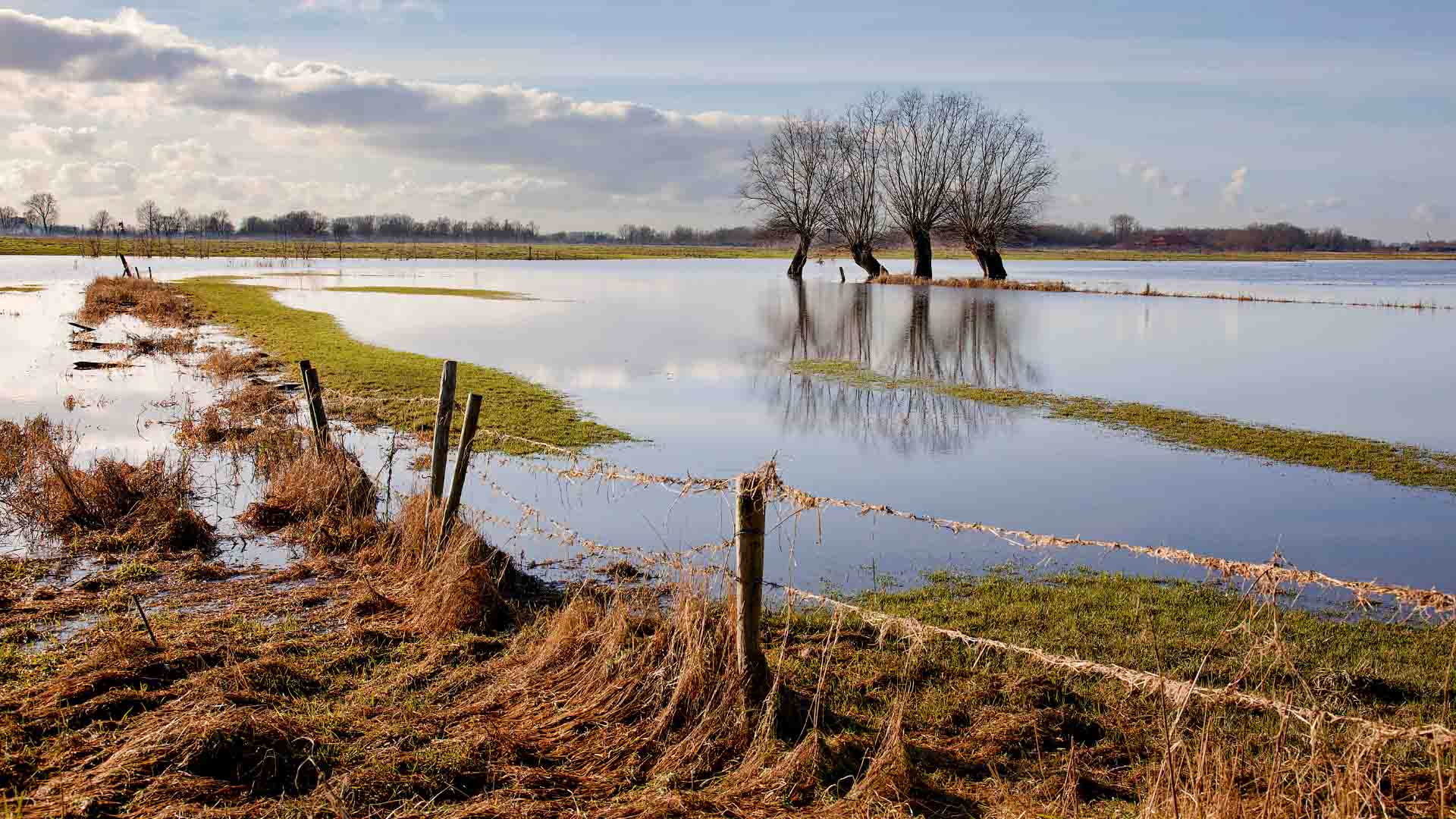 flooding in the UK image
